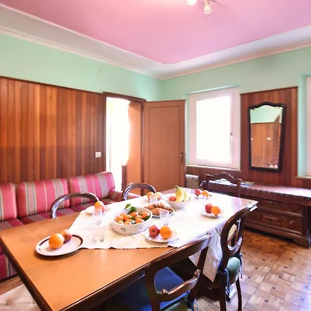Stunning In With House A Panoramic View *